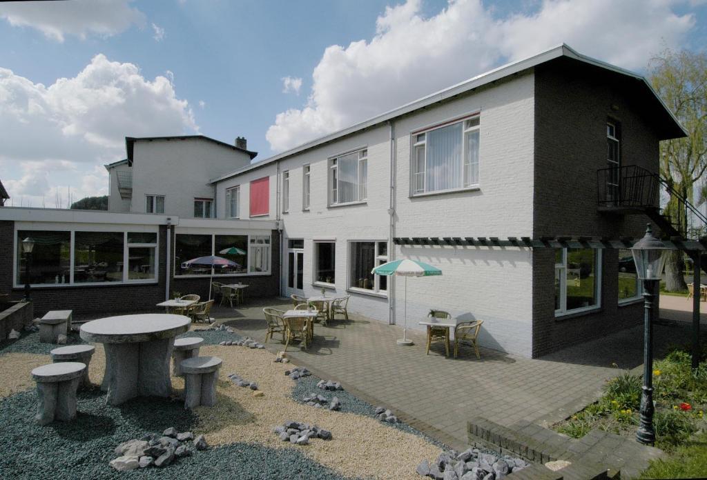 Hotel Restaurant Op De Beek Schin op Geul Eksteriør bilde