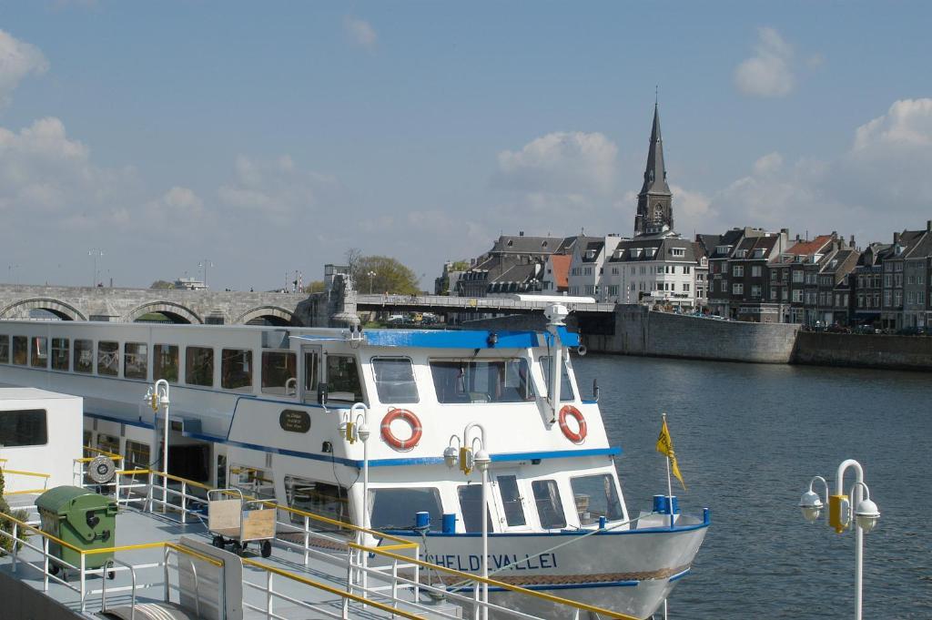Hotel Restaurant Op De Beek Schin op Geul Eksteriør bilde