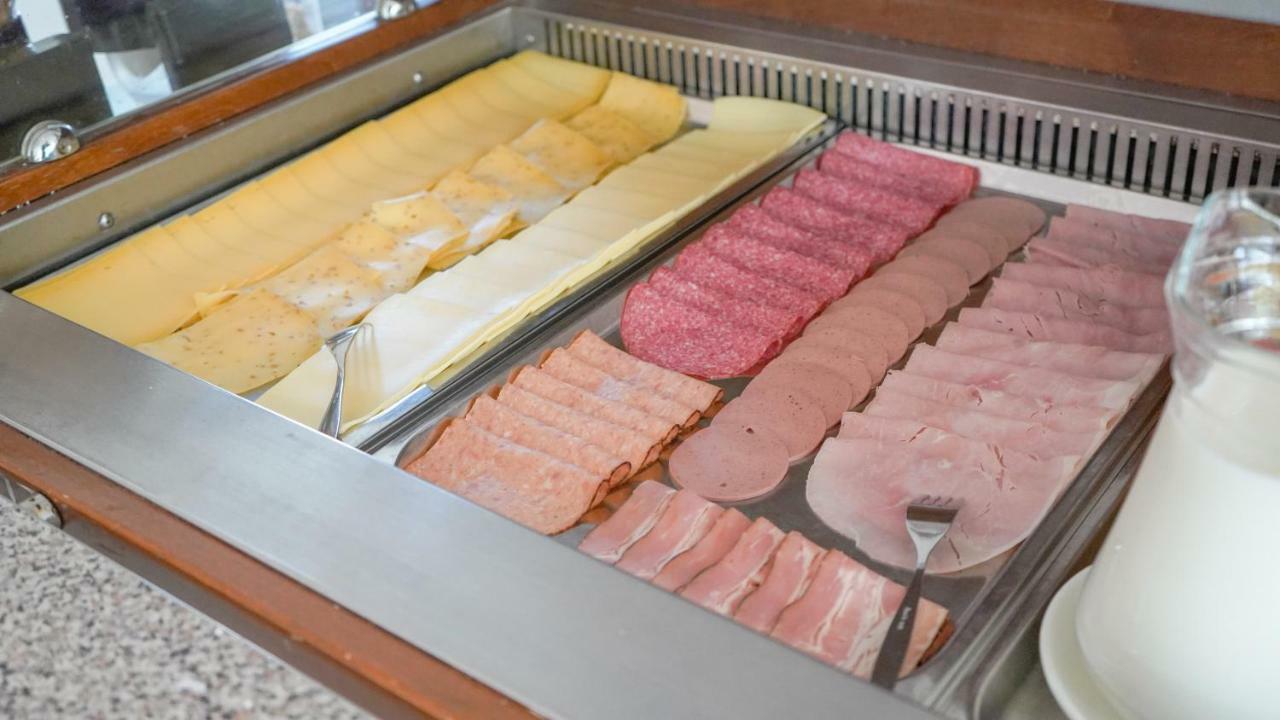 Hotel Restaurant Op De Beek Schin op Geul Eksteriør bilde